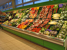Obst und Gemüse übersichtlich und gut sortiert